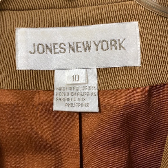 Fully Lined Jones New York Jacket - Picture 2 of 7